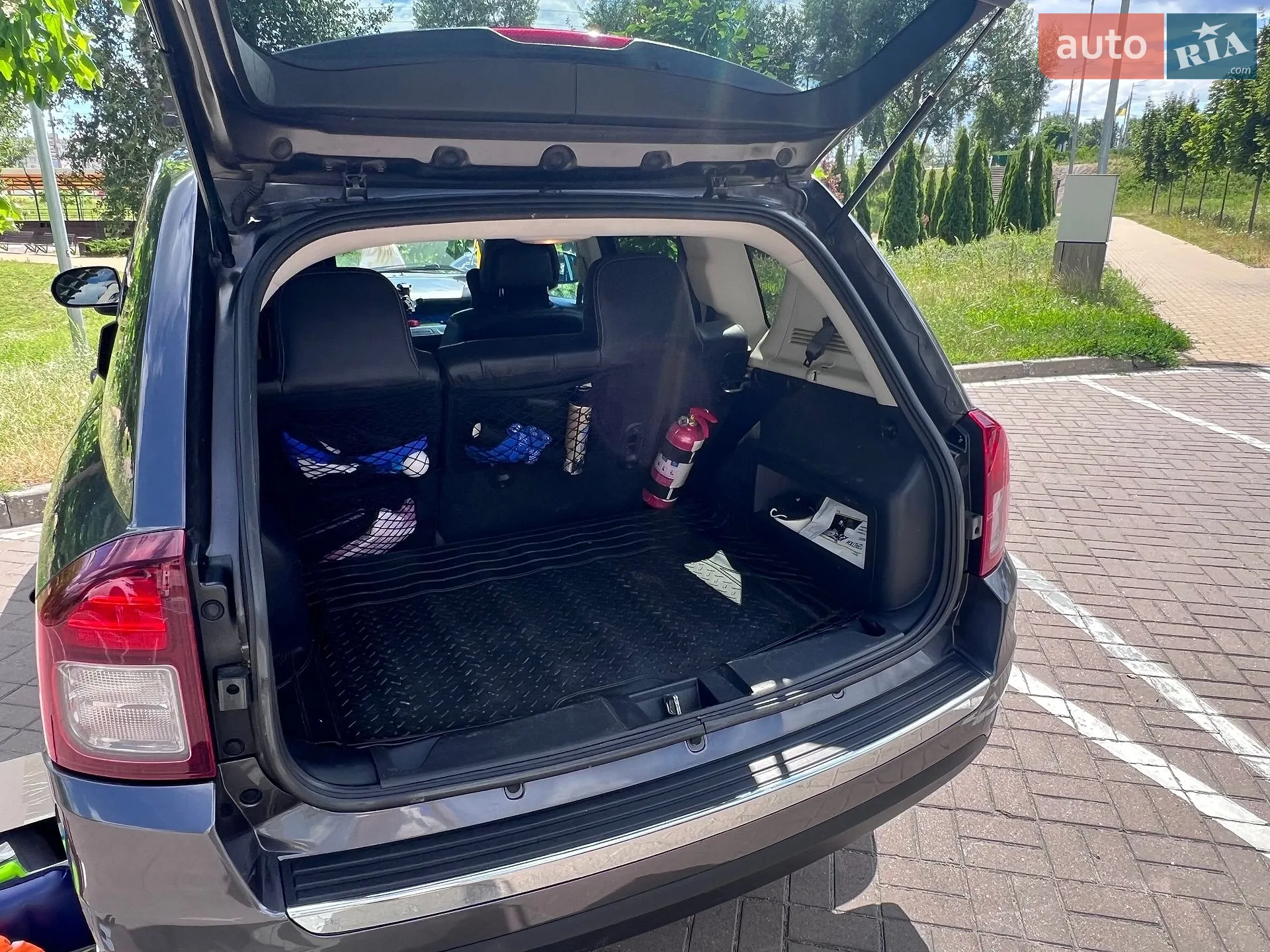 2016 Jeep Compass - мініатюра 8