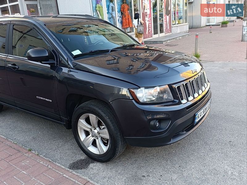 Внедорожник / Кроссовер Jeep Compass 2014 в Киеве