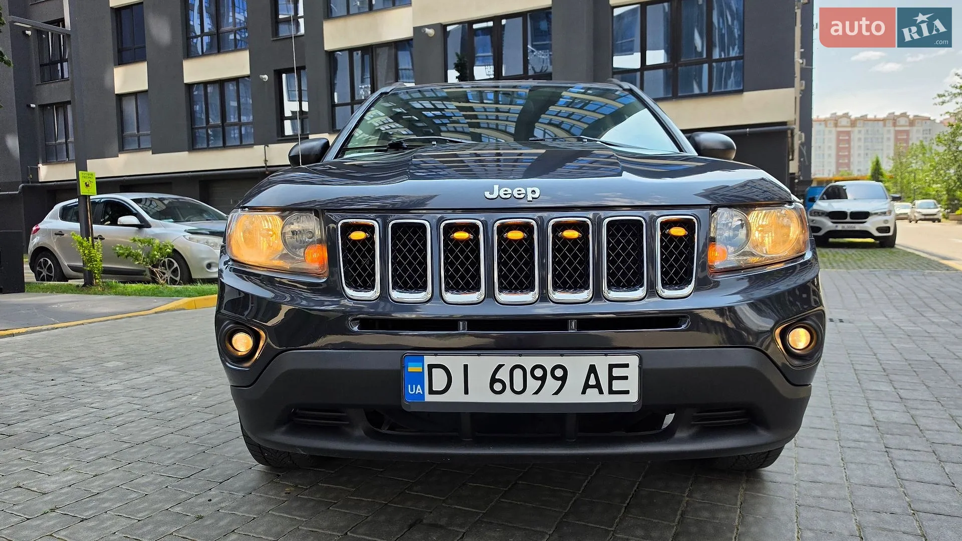 2015 Jeep Compass - мініатюра 2