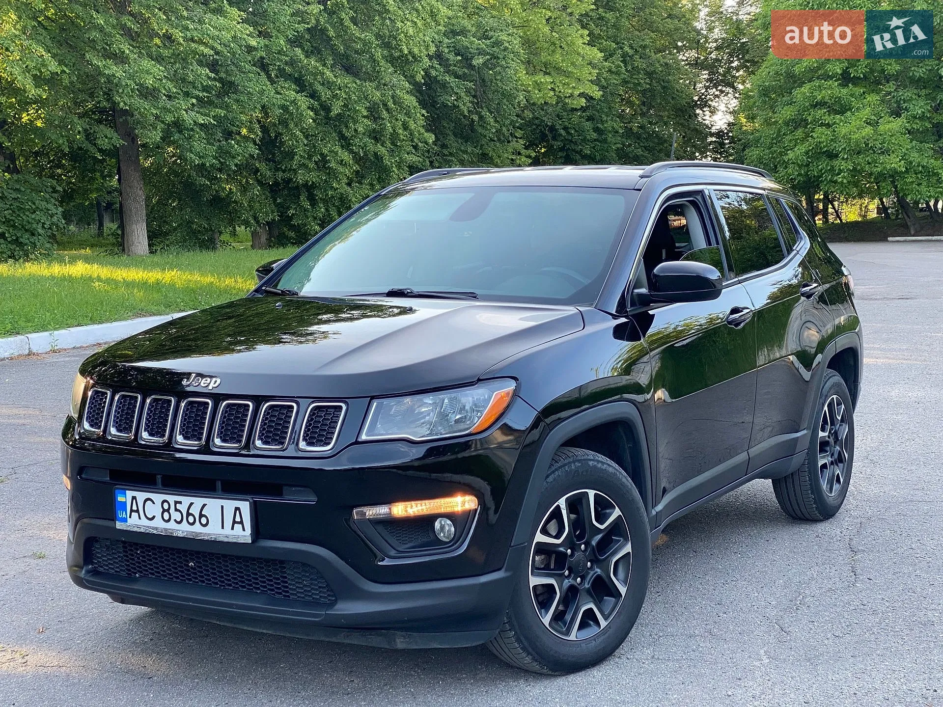 2017 Jeep Compass - мініатюра 12
