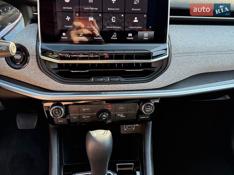 Внедорожник / Кроссовер Jeep Compass 2023 в Черкассах