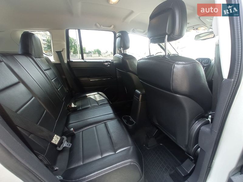 Внедорожник / Кроссовер Jeep Compass 2013 в Харькове