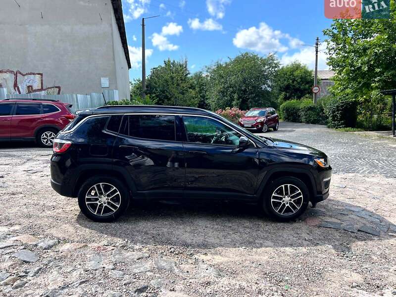 Внедорожник / Кроссовер Jeep Compass 2018 в Киеве