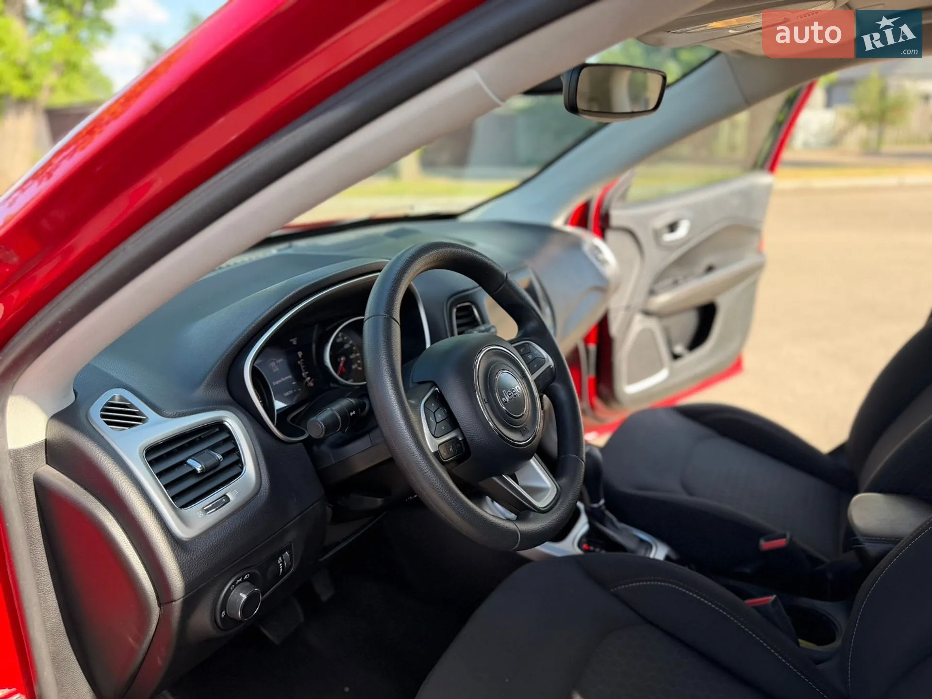 2019 Jeep Compass - мініатюра 24