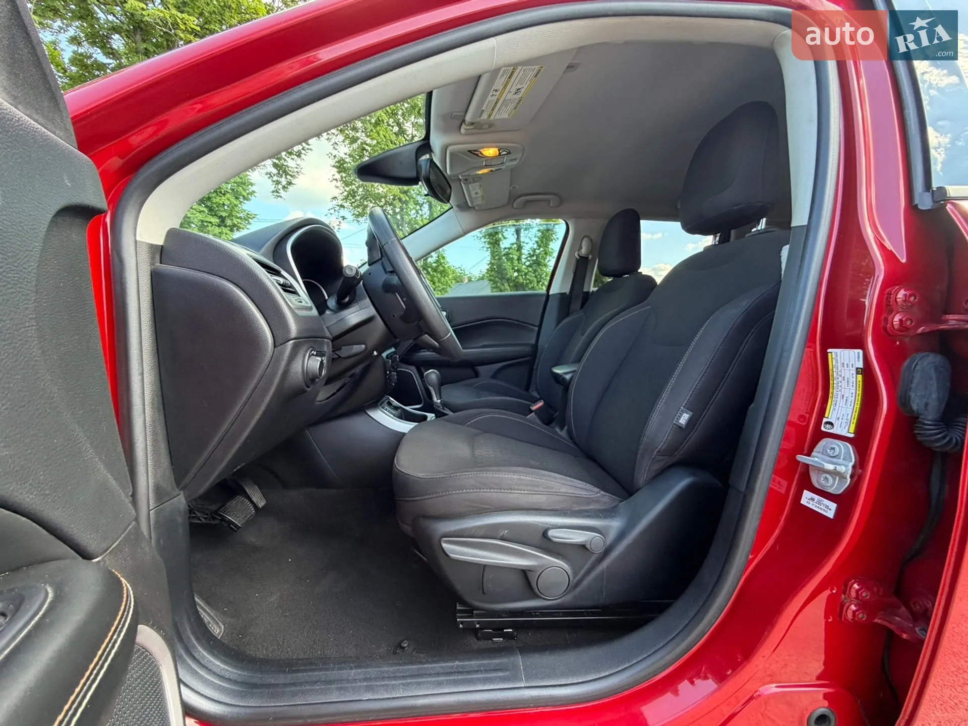 2019 Jeep Compass - мініатюра 29