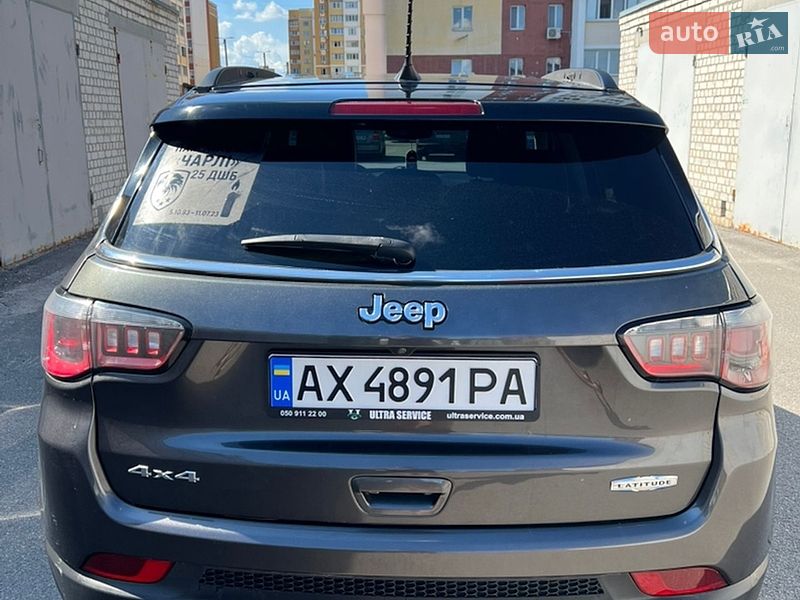 Внедорожник / Кроссовер Jeep Compass 2017 в Харькове
