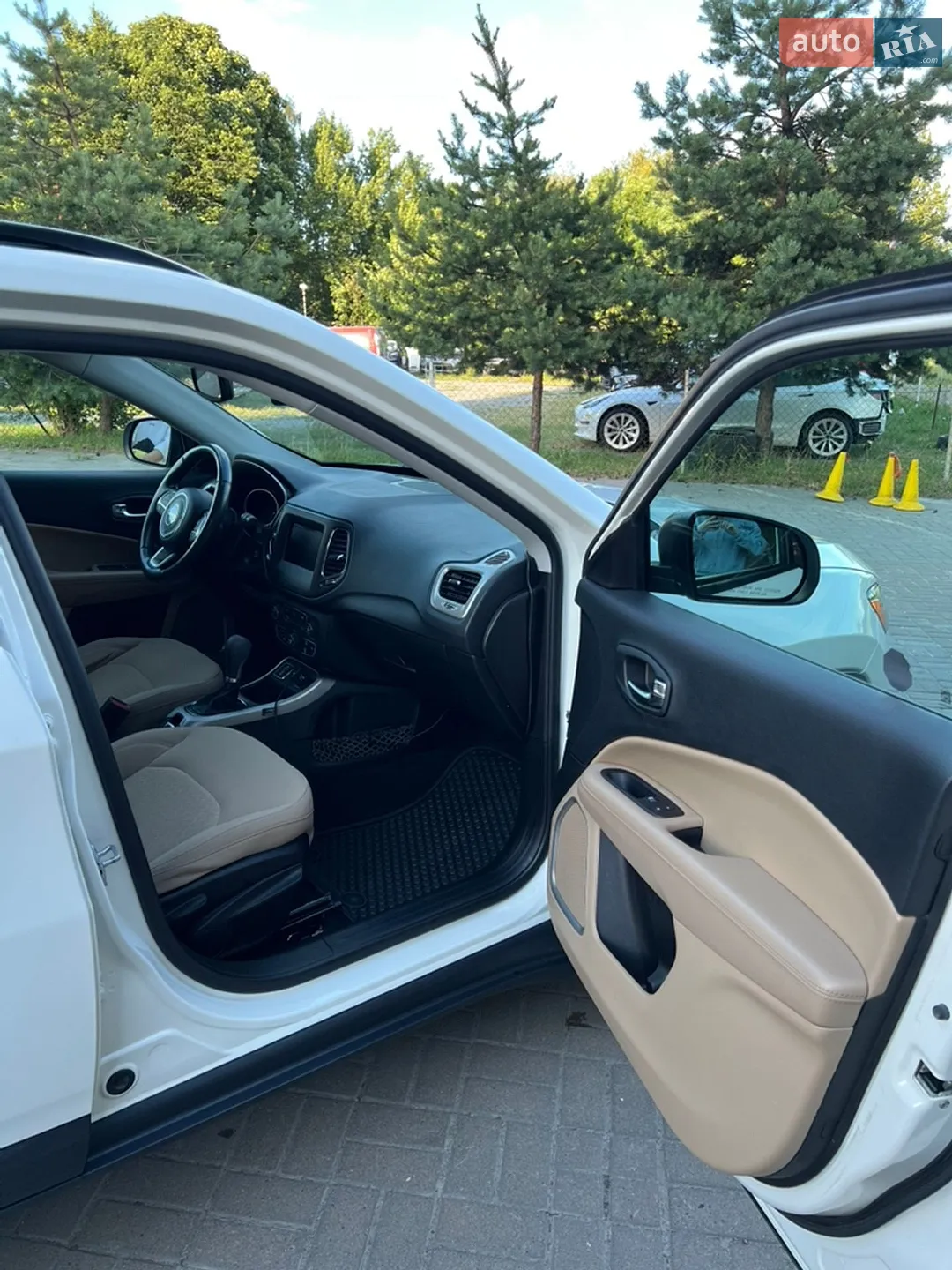 2019 Jeep Compass - мініатюра 17