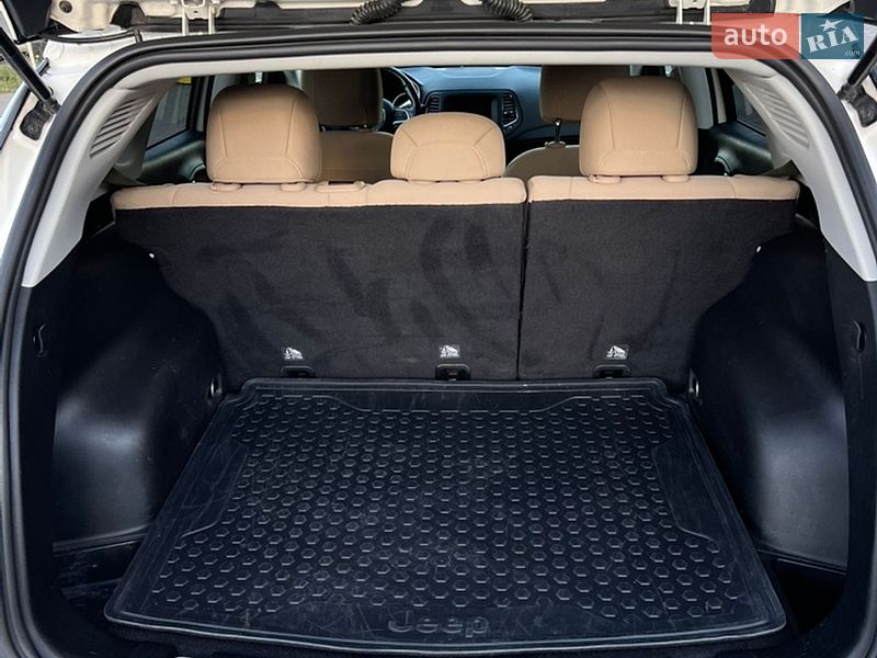 Внедорожник / Кроссовер Jeep Compass 2019 в Львове