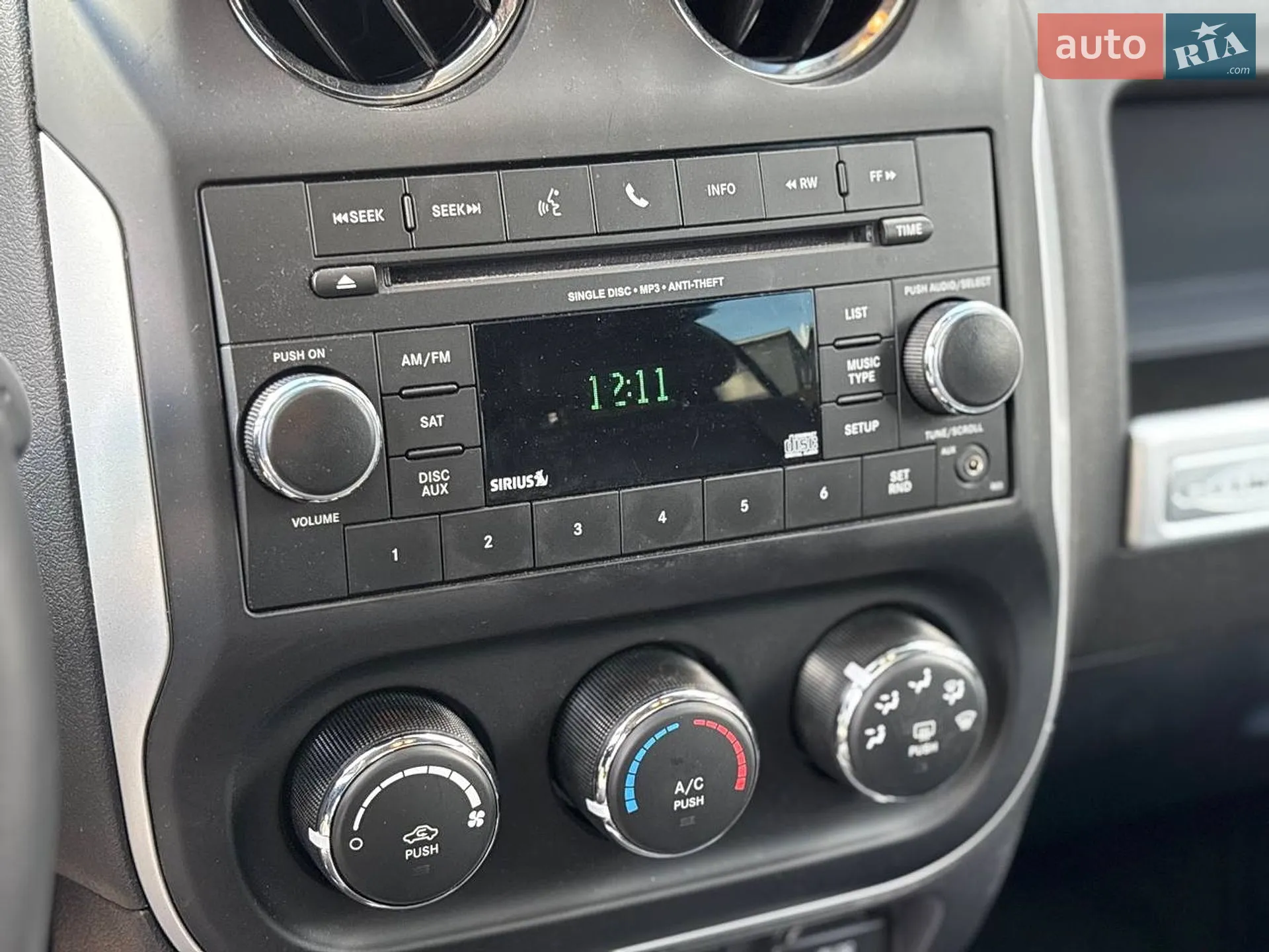 2016 Jeep Compass - мініатюра 16