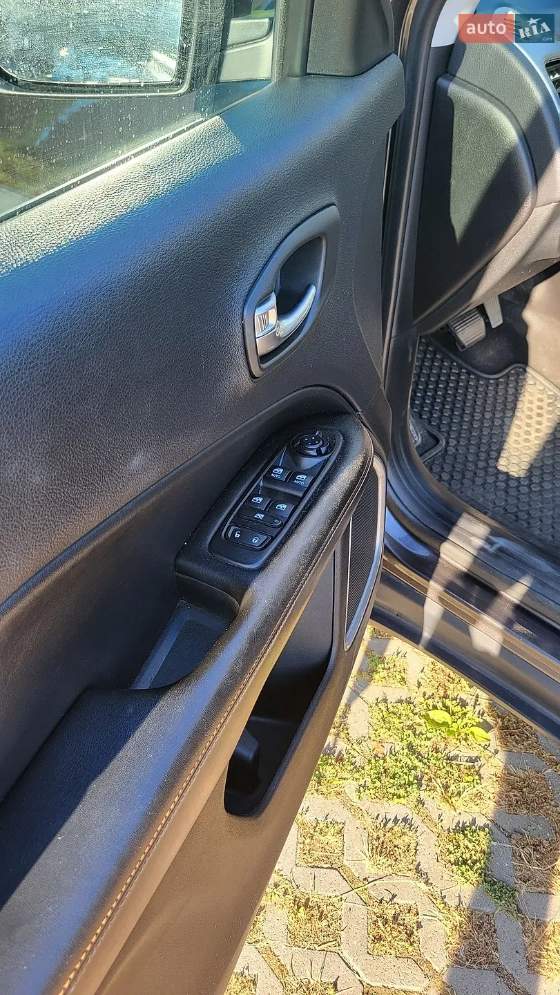 2019 Jeep Compass - мініатюра 14