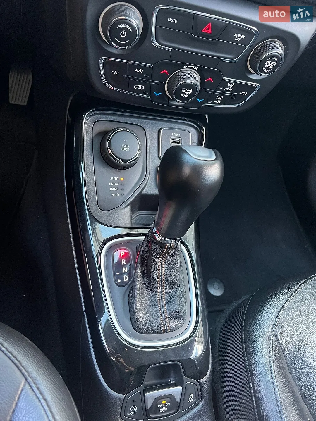 2019 Jeep Compass - мініатюра 12