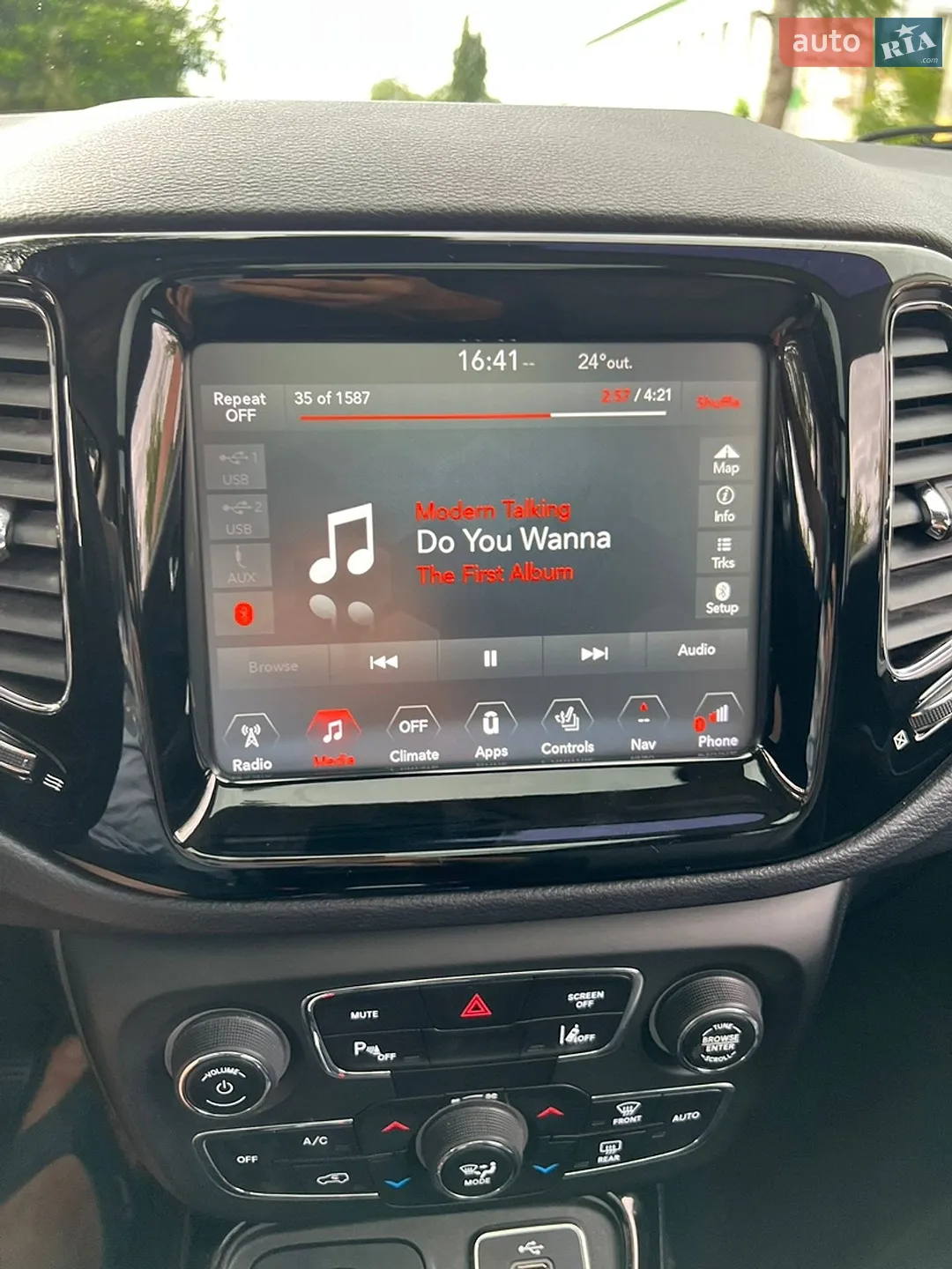 2017 Jeep Compass - мініатюра 47