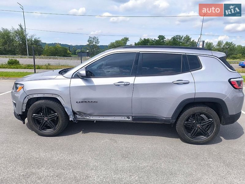 Внедорожник / Кроссовер Jeep Compass 2018 в Киеве
