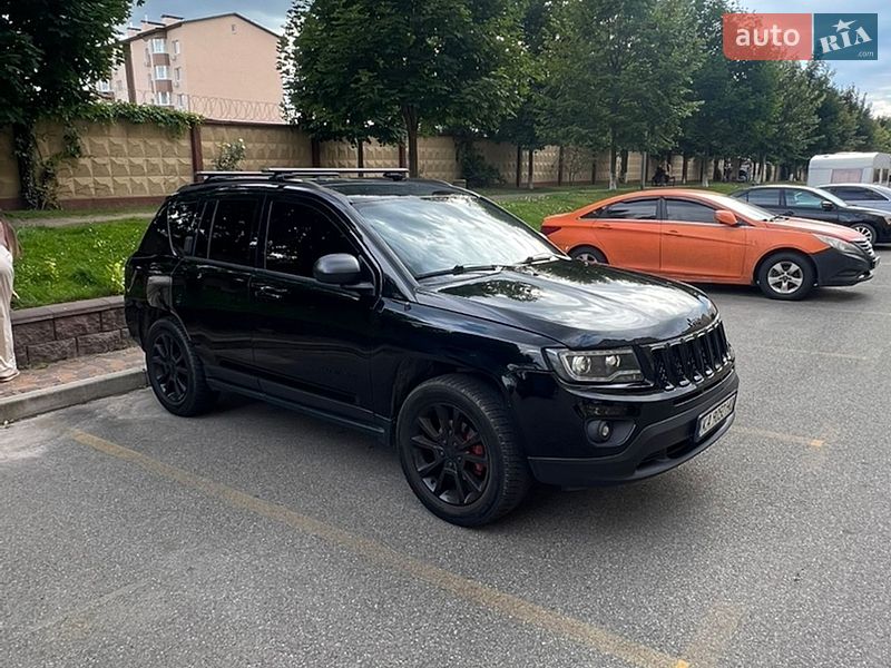 Внедорожник / Кроссовер Jeep Compass 2015 в Киеве