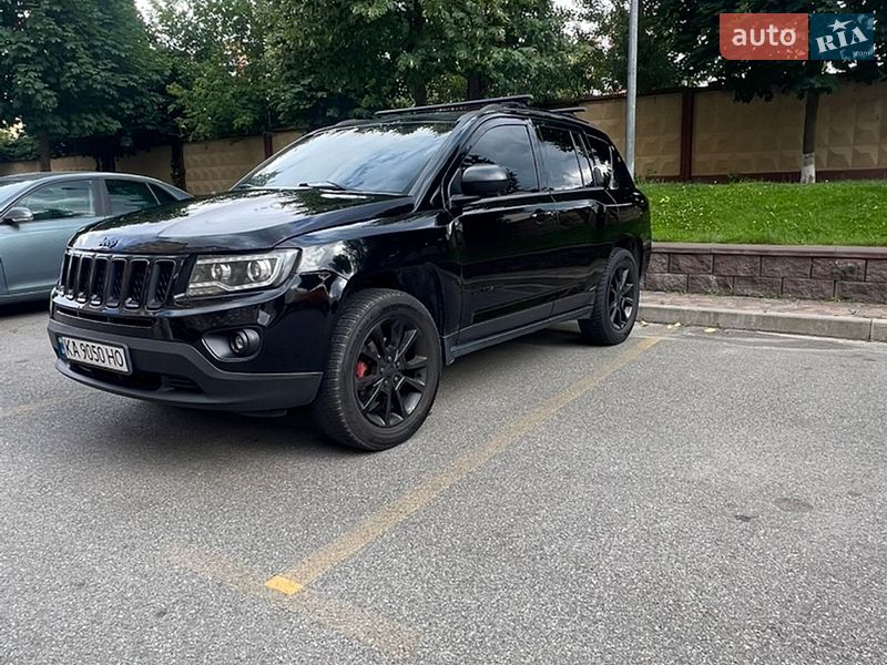 Внедорожник / Кроссовер Jeep Compass 2015 в Киеве