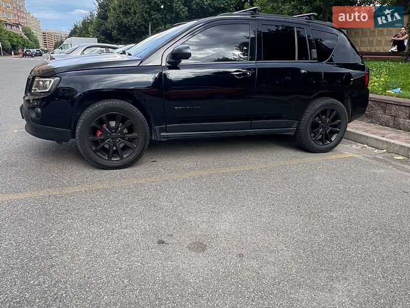 Внедорожник / Кроссовер Jeep Compass 2015 в Киеве