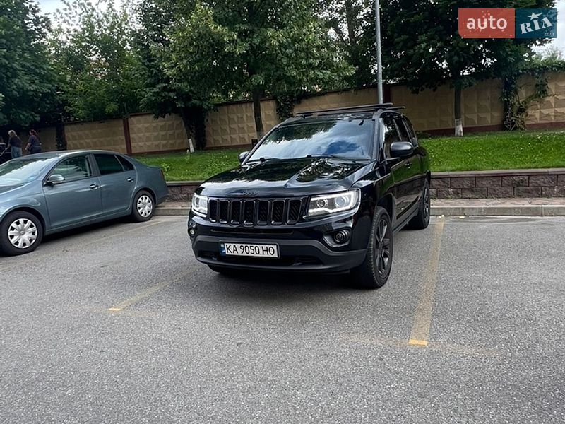 Внедорожник / Кроссовер Jeep Compass 2015 в Киеве