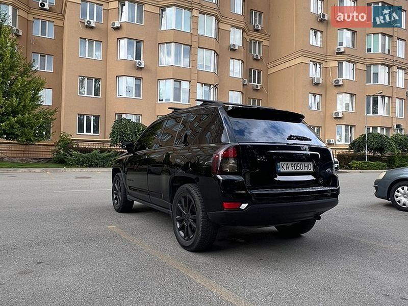 Внедорожник / Кроссовер Jeep Compass 2015 в Киеве