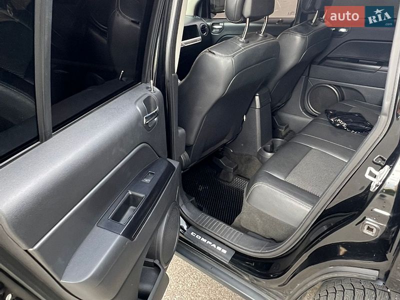 Внедорожник / Кроссовер Jeep Compass 2015 в Киеве