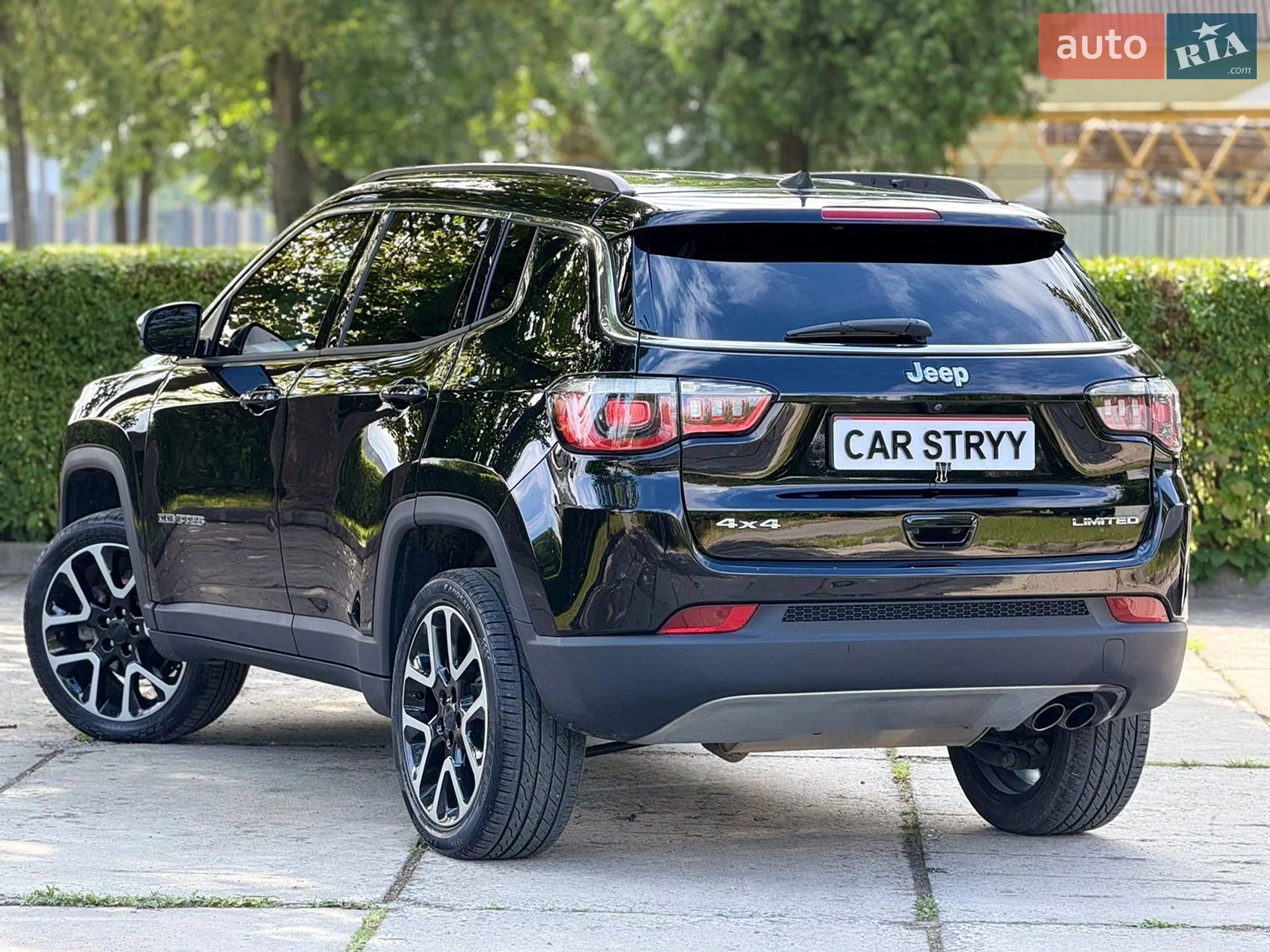 2017 Jeep Compass - мініатюра 3