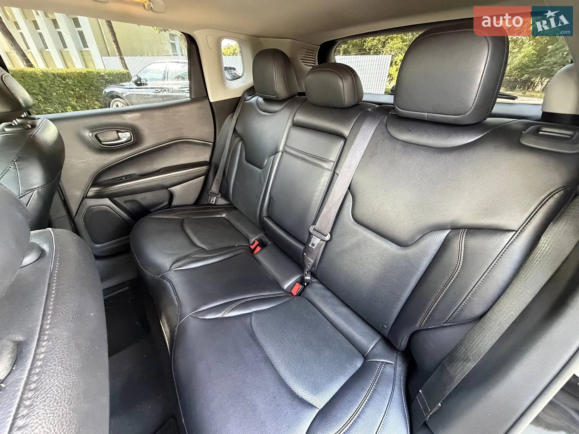 2017 Jeep Compass - мініатюра 32