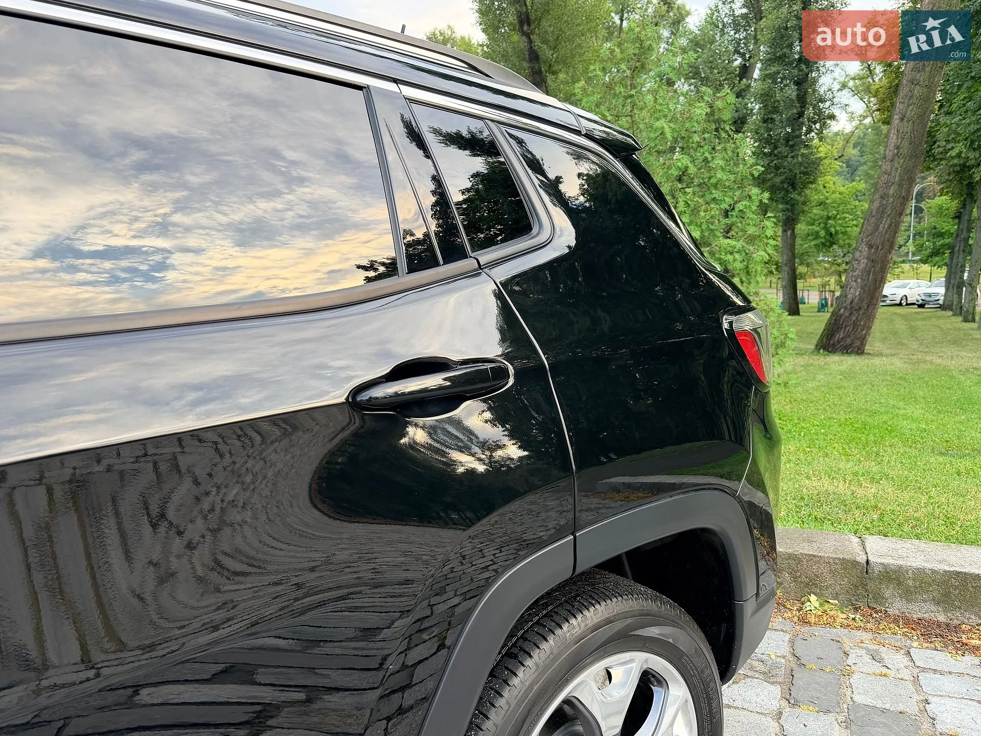2020 Jeep Compass - мініатюра 19