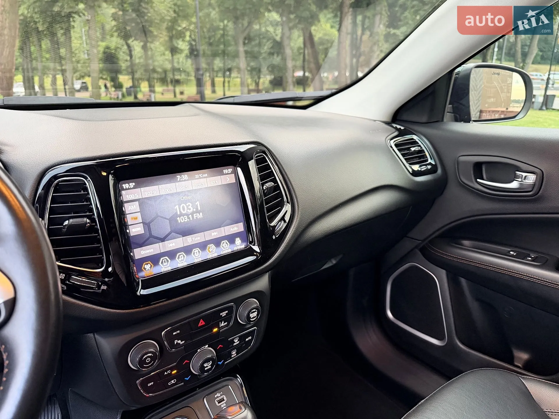 2020 Jeep Compass - мініатюра 96