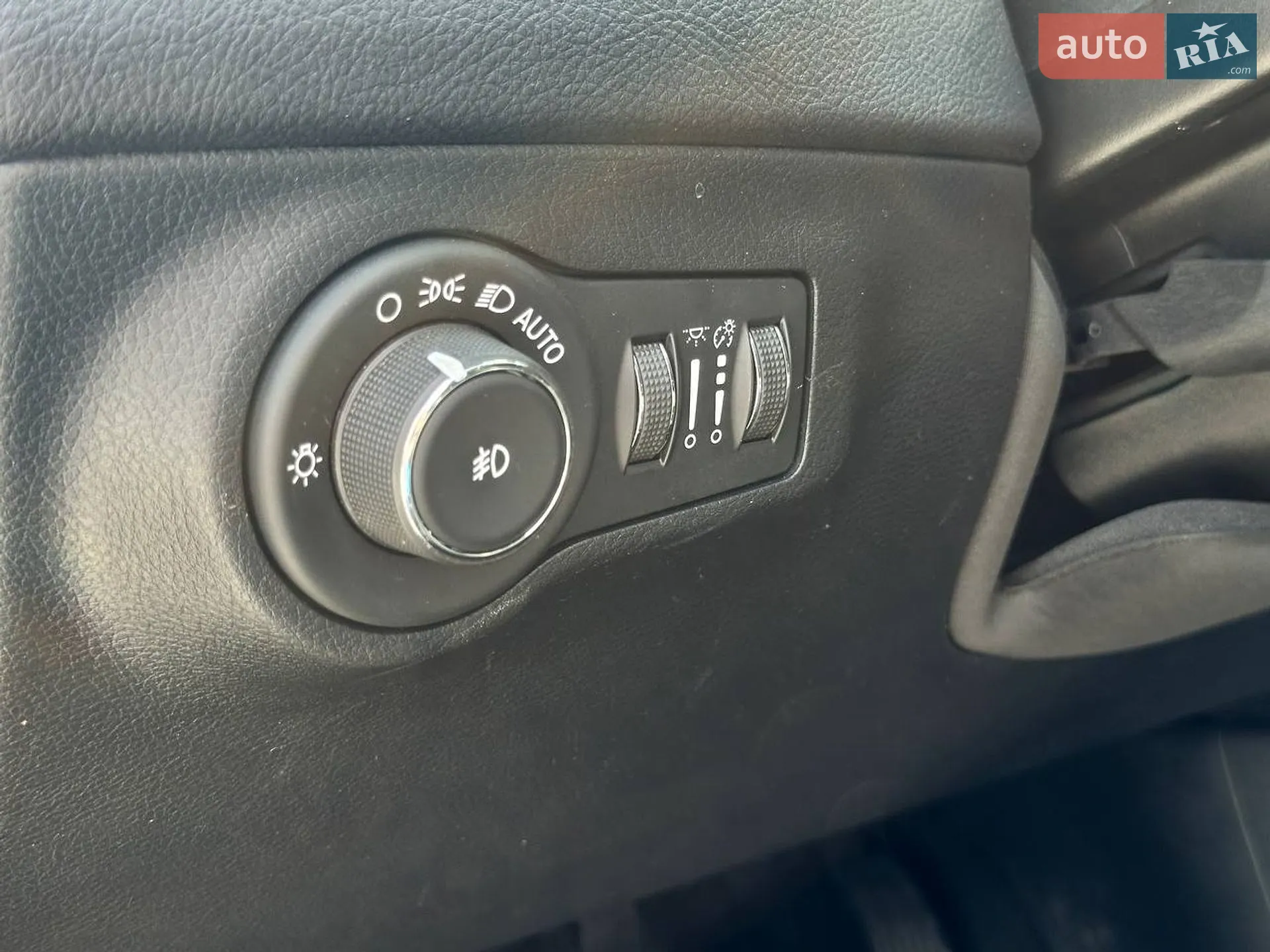 2019 Jeep Compass - мініатюра 34