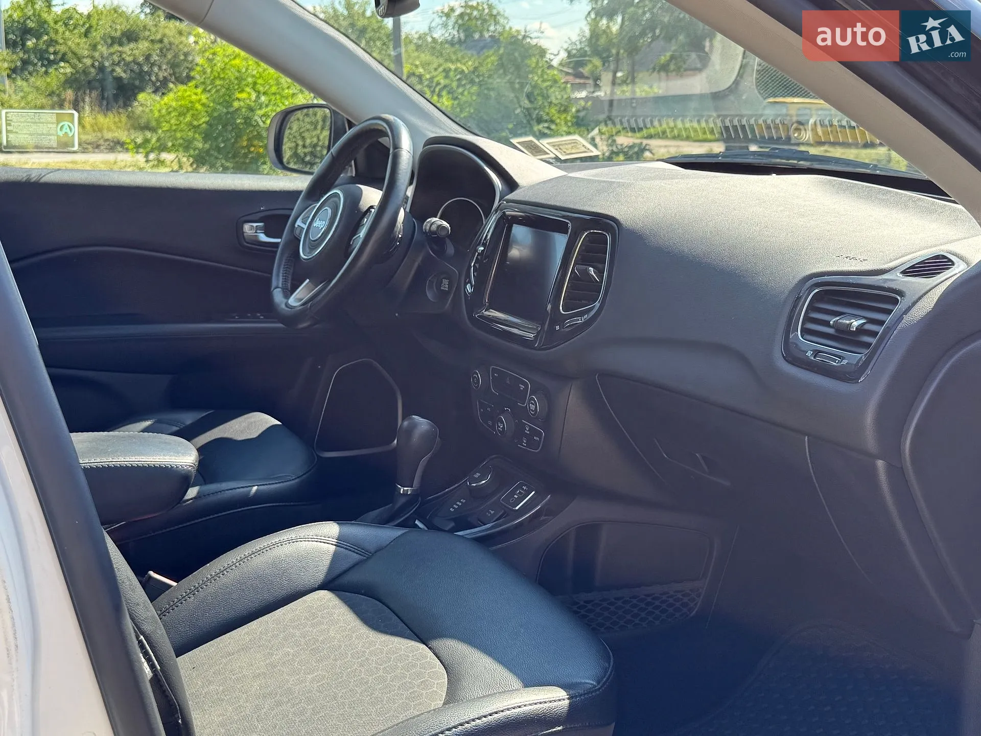 2019 Jeep Compass - мініатюра 78
