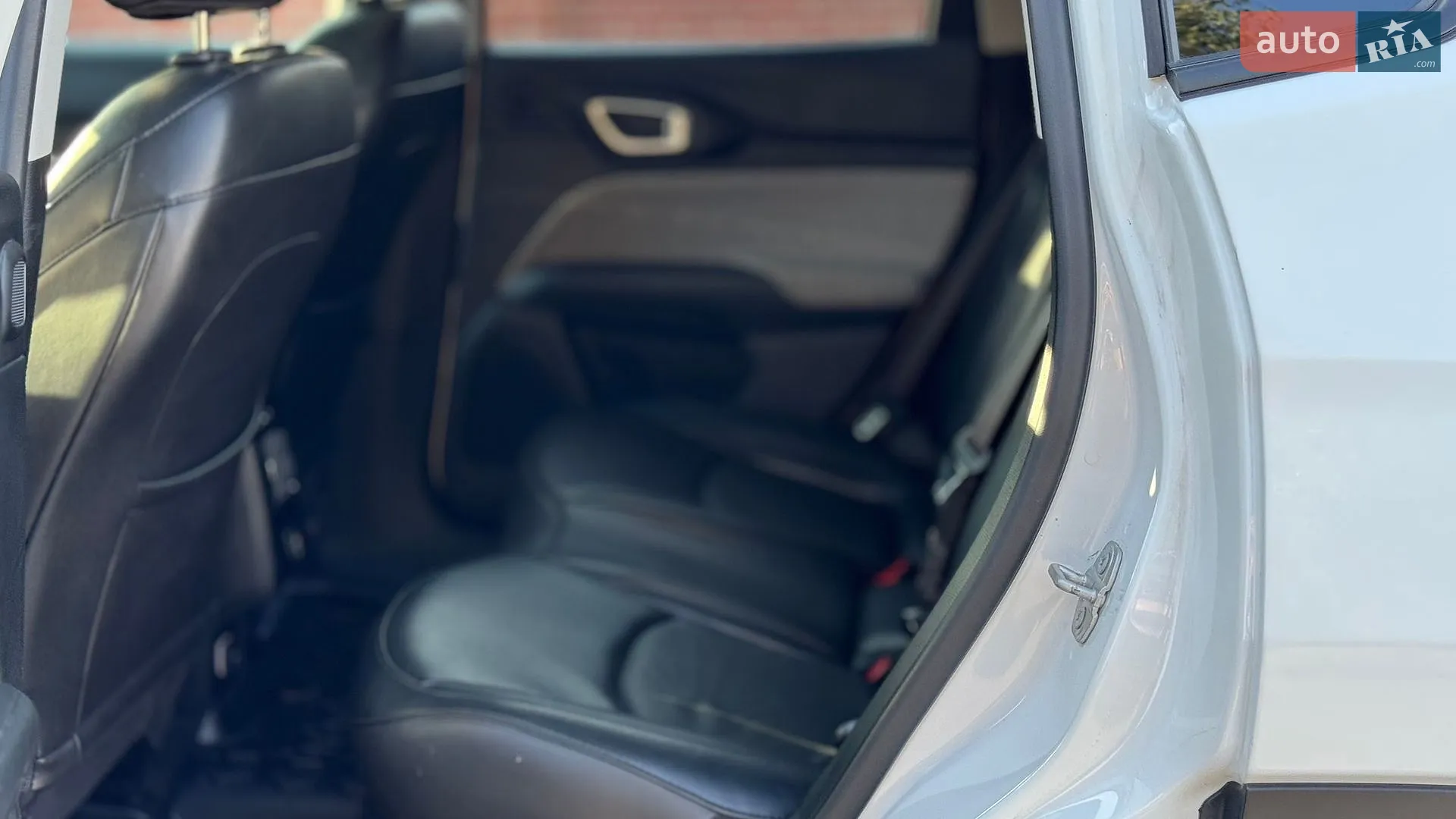 2022 Jeep Compass - мініатюра 71