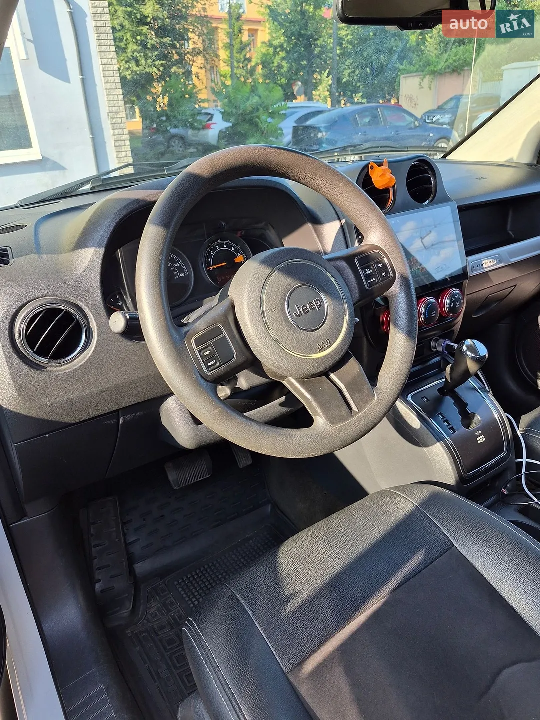 2016 Jeep Compass - мініатюра 9