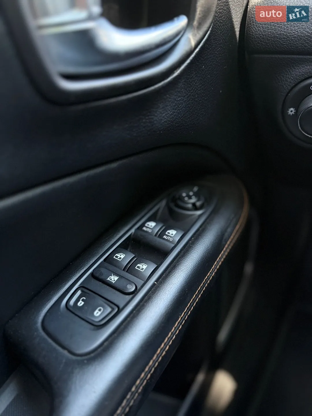 2018 Jeep Compass - мініатюра 12