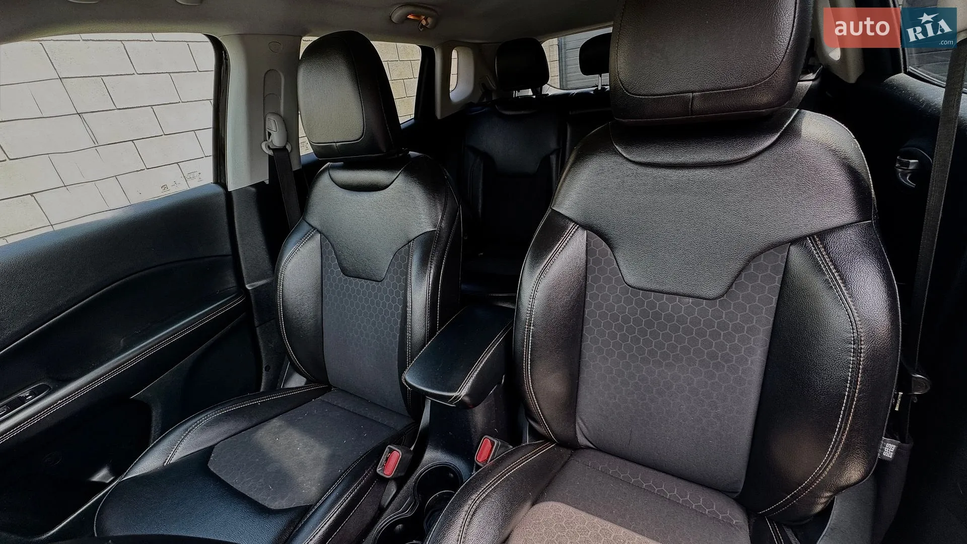 2020 Jeep Compass - мініатюра 16