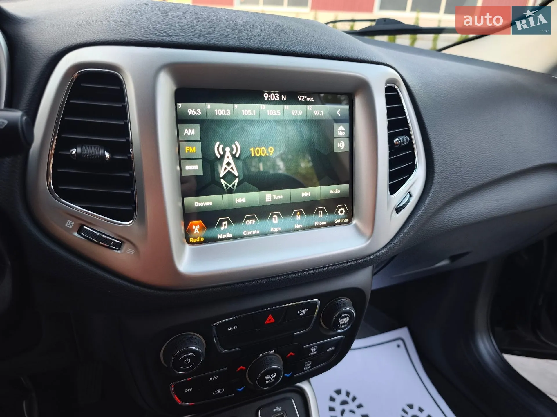 2019 Jeep Compass - мініатюра 26