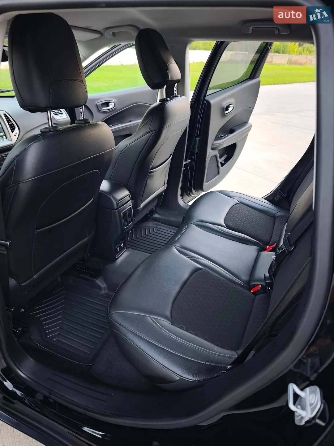 2019 Jeep Compass - мініатюра 18
