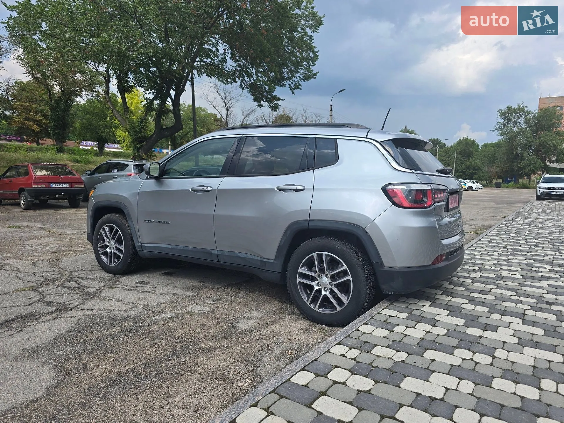 2019 Jeep Compass - мініатюра 12
