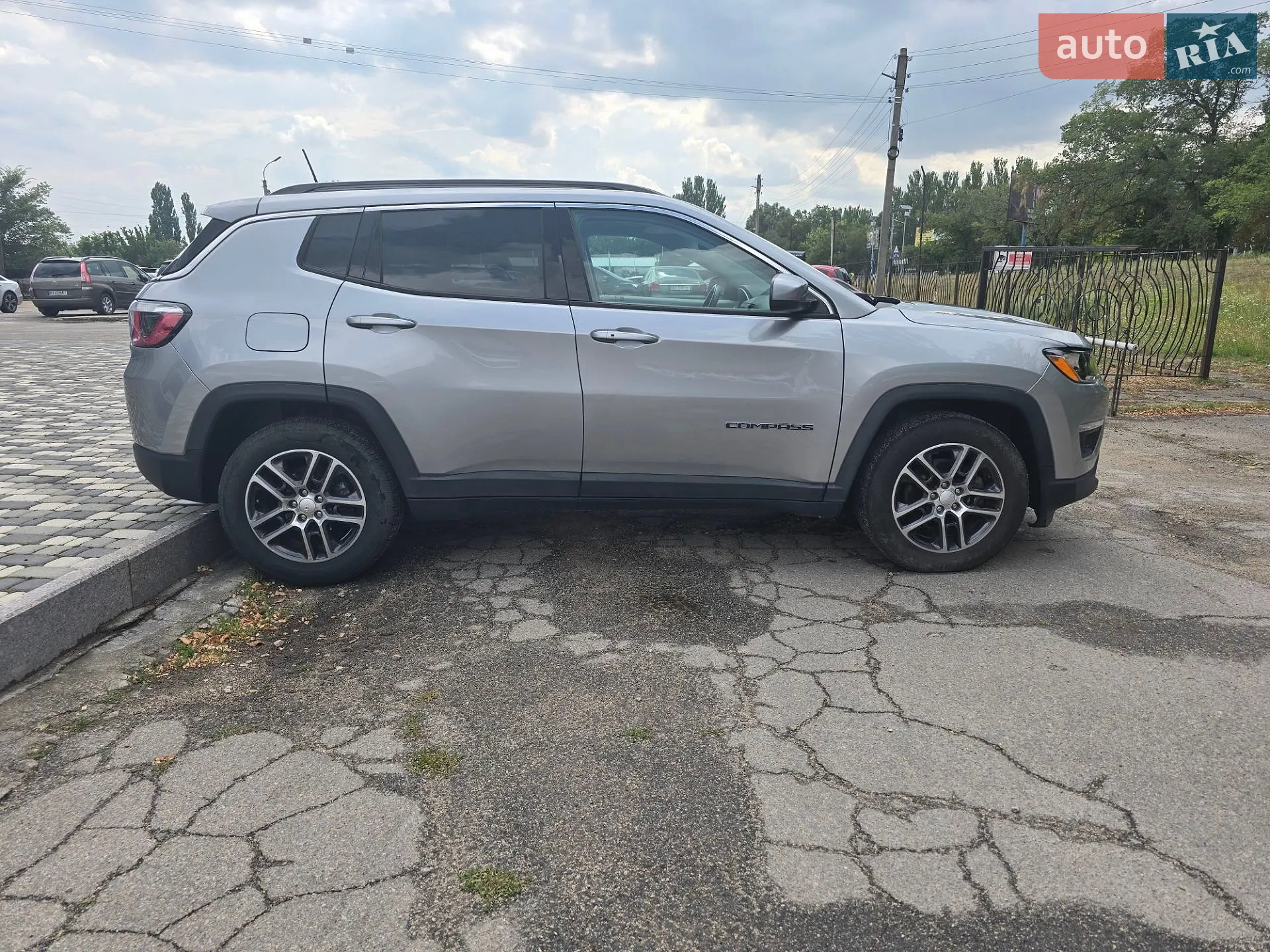 2019 Jeep Compass - мініатюра 17