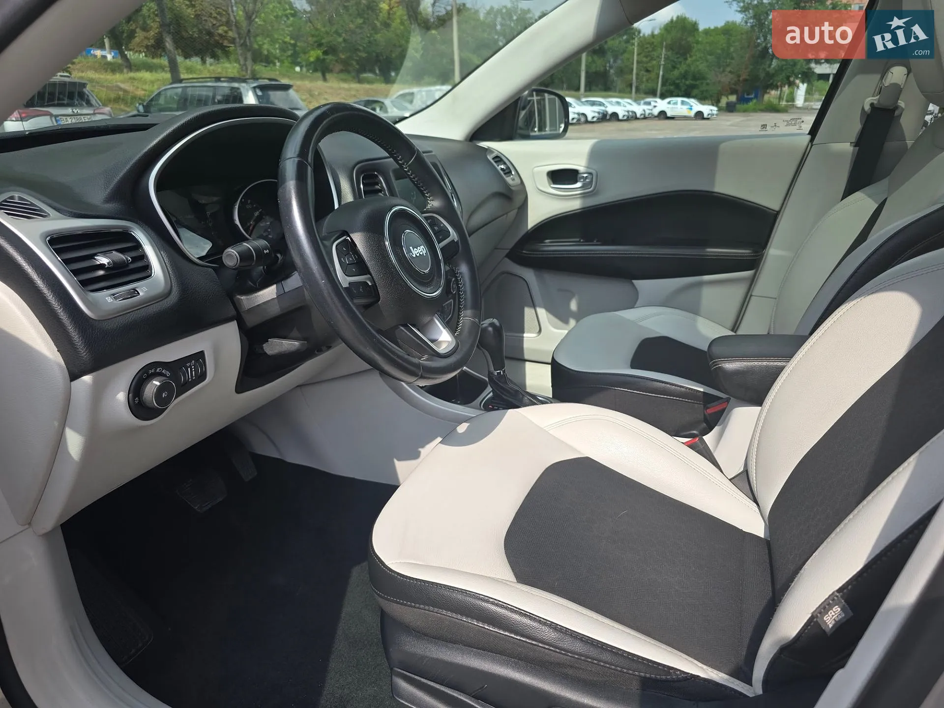 2019 Jeep Compass - мініатюра 24