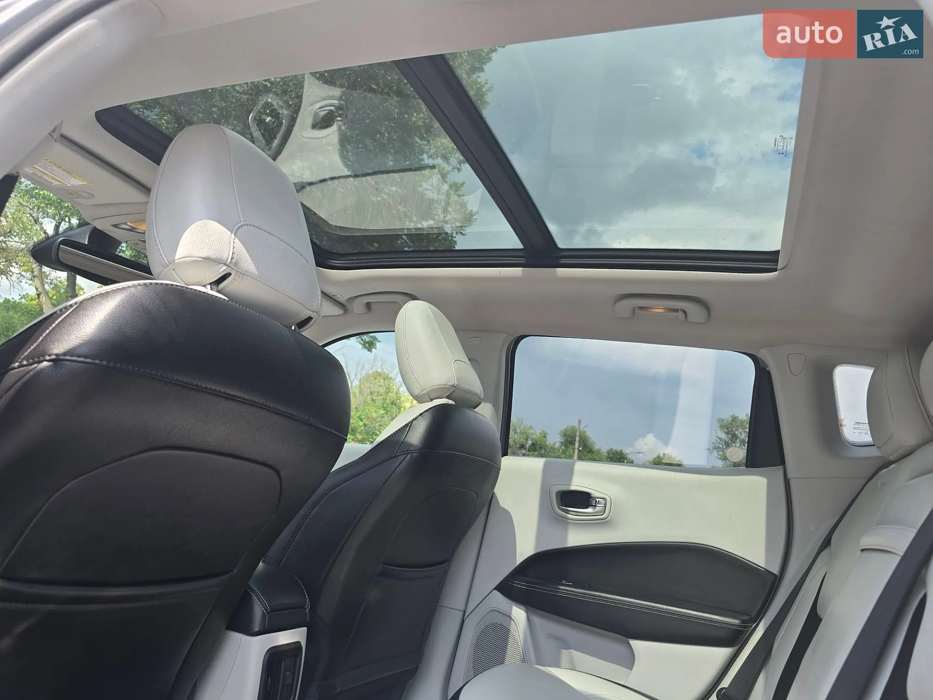 2019 Jeep Compass - мініатюра 31