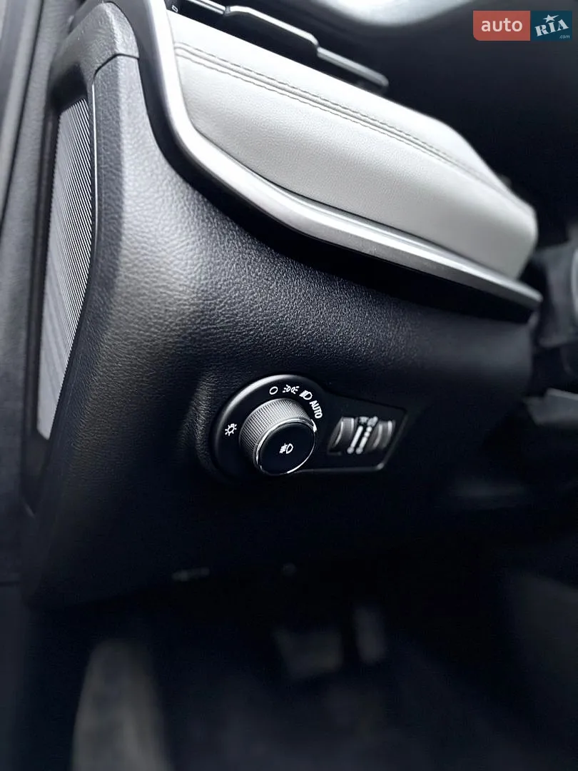 2025 Jeep Compass - мініатюра 16