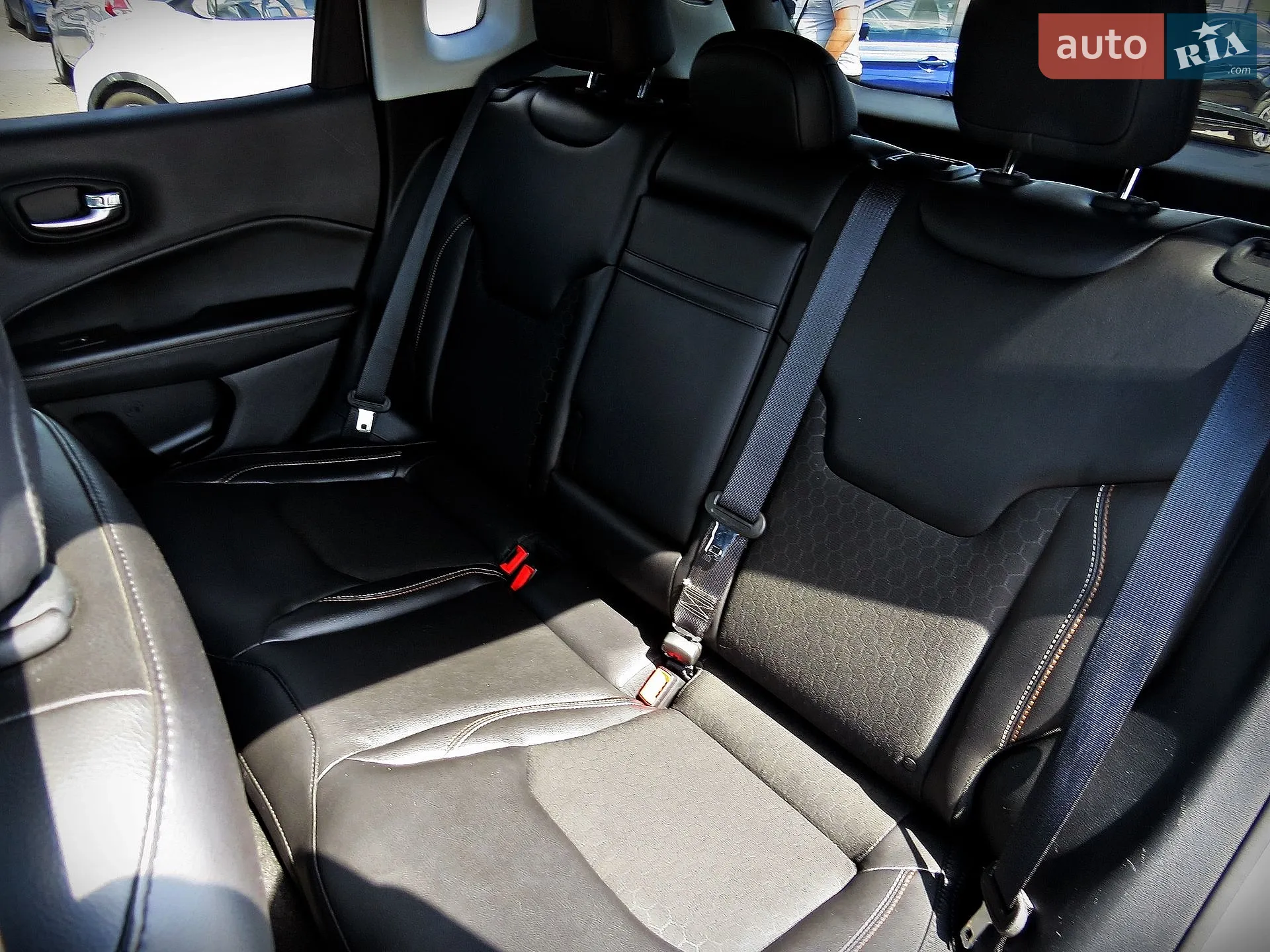 2017 Jeep Compass - мініатюра 19