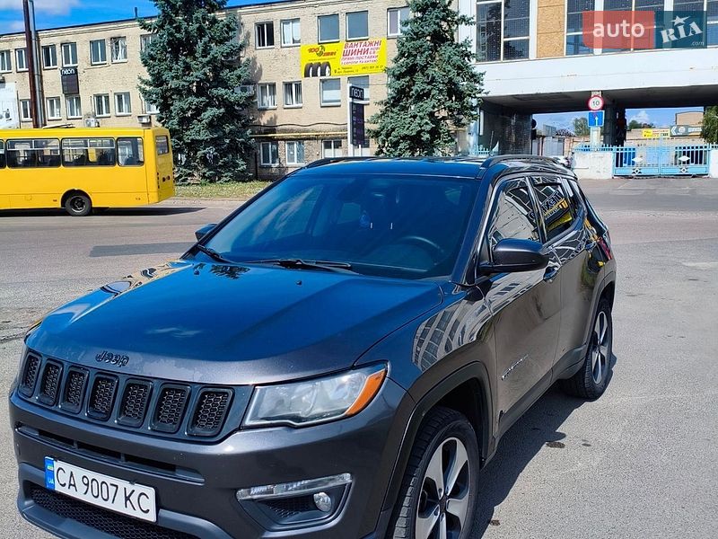Внедорожник / Кроссовер Jeep Compass 2017 в Черкассах