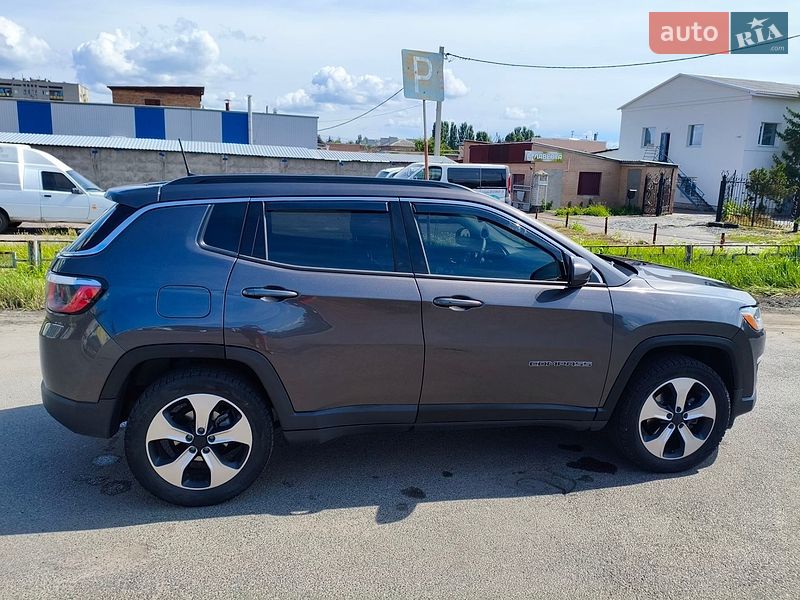Внедорожник / Кроссовер Jeep Compass 2017 в Черкассах