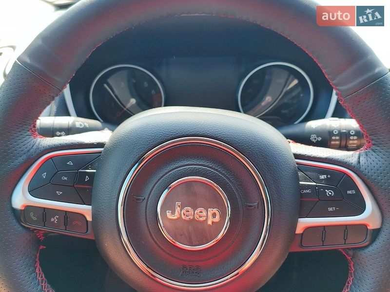 Внедорожник / Кроссовер Jeep Compass 2017 в Черкассах