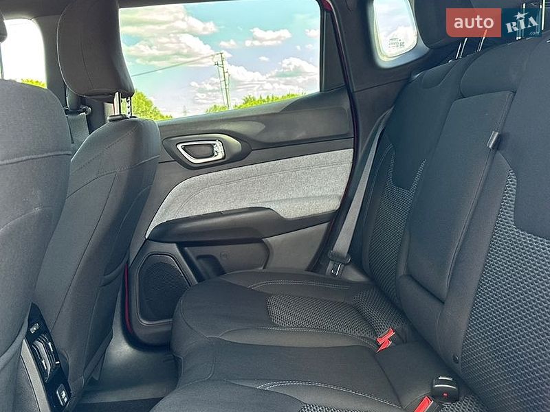 Позашляховик / Кросовер Jeep Compass 2024 в Києві фото 11 Позашляховик / Кросовер Jeep Compass 2024 в Києві