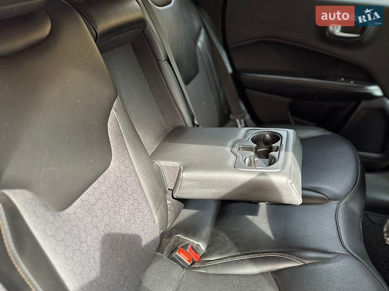 Внедорожник / Кроссовер Jeep Compass 2018 в Калуше фото 51 Внедорожник / Кроссовер Jeep Compass 2018 в Калуше