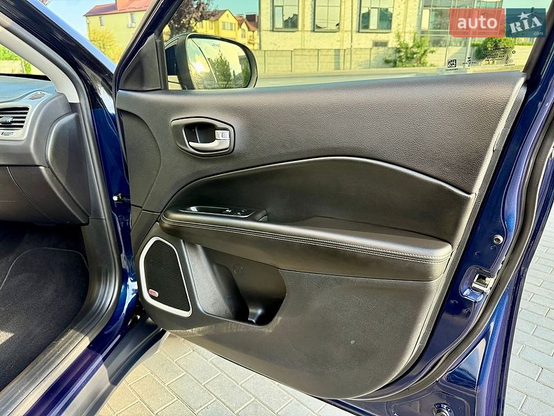 Позашляховик / Кросовер Jeep Compass 2019 в Рівному