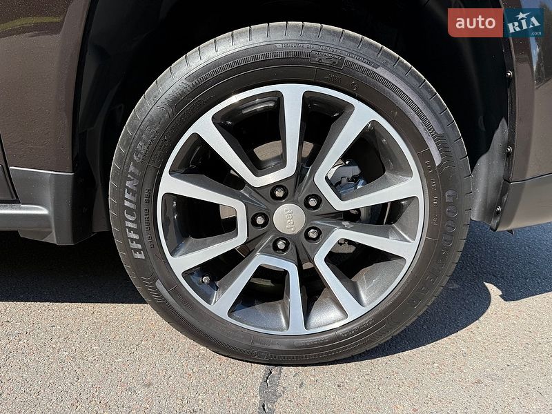 Позашляховик / Кросовер Jeep Compass 2013 в Києві фото 20 Позашляховик / Кросовер Jeep Compass 2013 в Києві