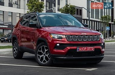 Позашляховик / Кросовер Jeep Compass 2024 в Рівному