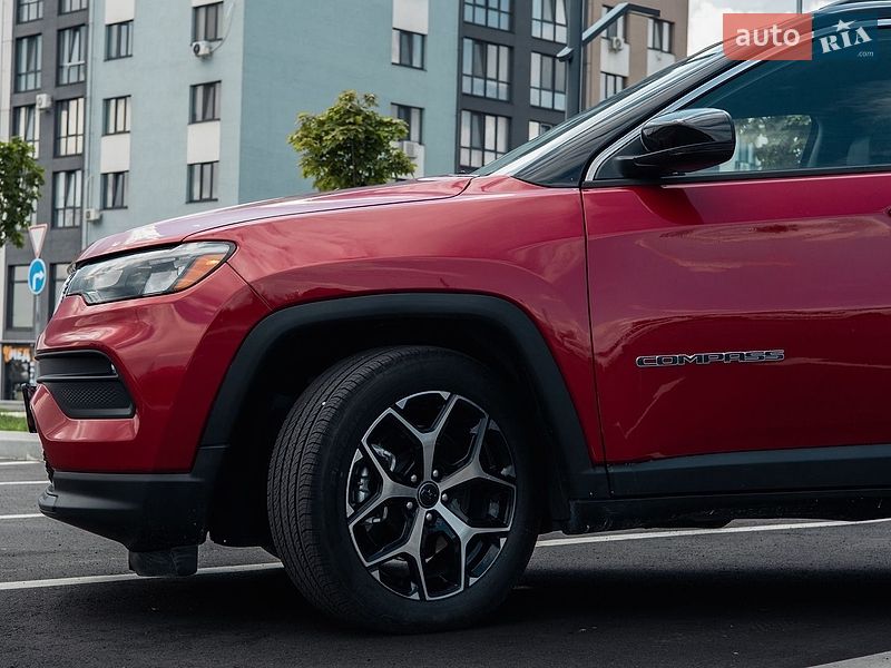 Позашляховик / Кросовер Jeep Compass 2024 в Рівному